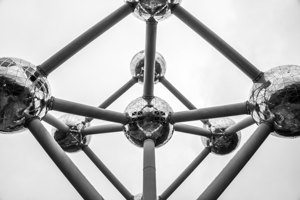 brussels, belgium, city, europe, capital city, capital of europe, eu, european union, historic center, urban, belgian, atomium, atom, world's fair, expo, black and white